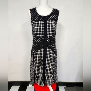 Abstract patterned black/white midi dress